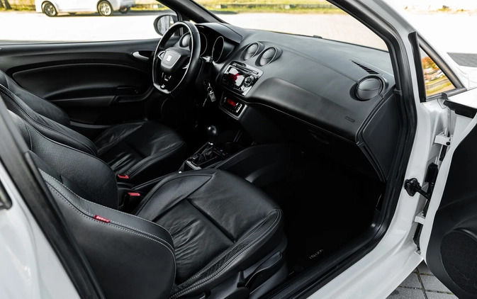 Seat Ibiza cena 33900 przebieg: 154000, rok produkcji 2012 z Radom małe 667
